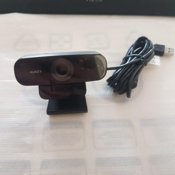 Aukey Webcam PC-W3 FHD 1080p dan Dual MIC - Gambar 2