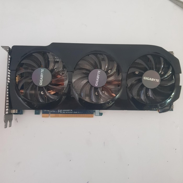 GIGABYTE Radeon HD 7970 HD7970 3GB GDDR5 384 Bit