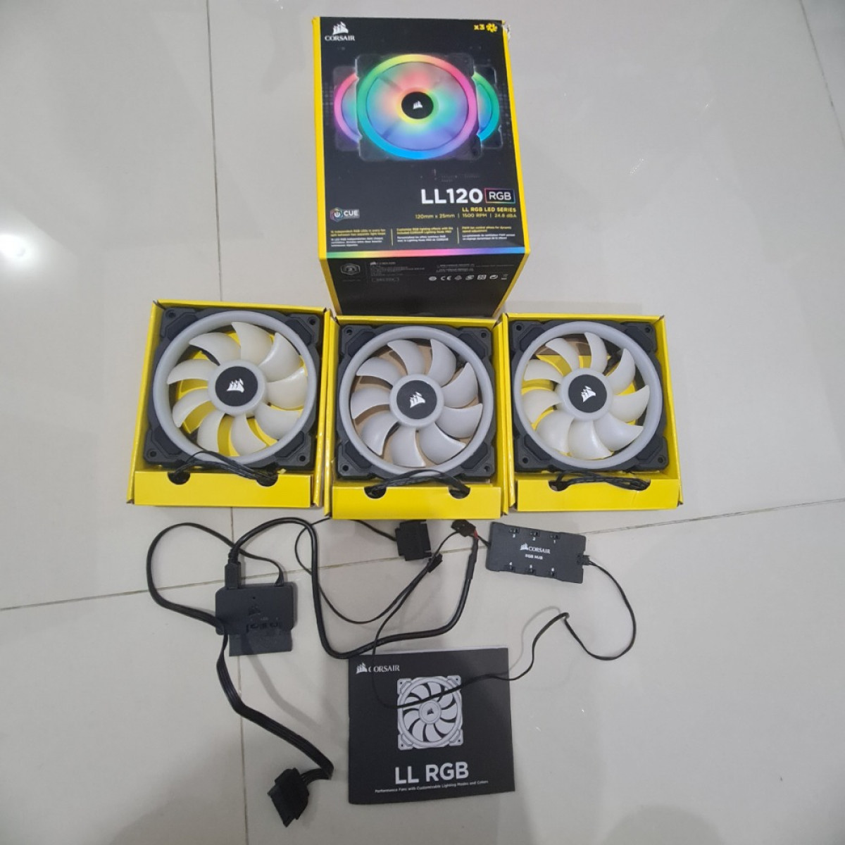 Corsair LL120 RGB 120mm LED PWM Fan 3 Pack dengan Lightning Node Pro