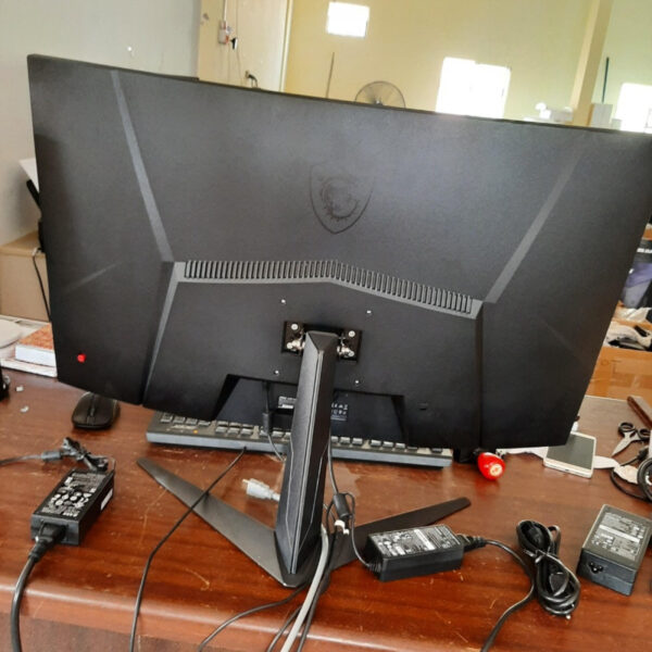 MSI Optix G32C4 FHD 1080p 165Hz Frameless Curved Gaming Monitor - Gambar 2