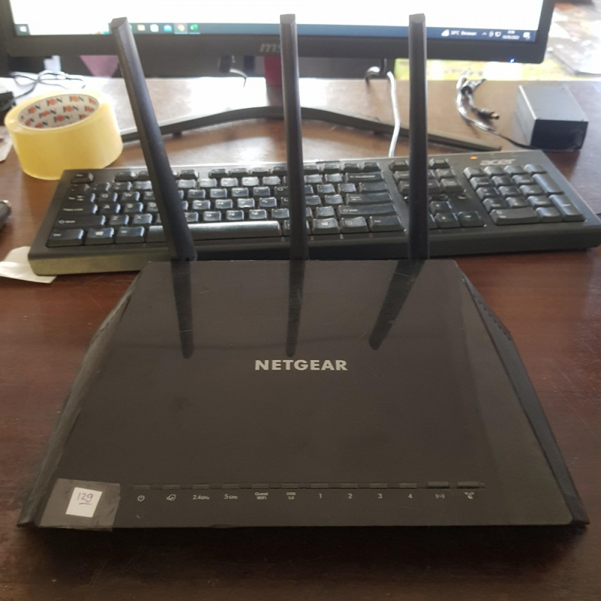 Netgear R6700 v2 Nighthawk AC1750 Smart WiFi Dual Band Gigabit Router