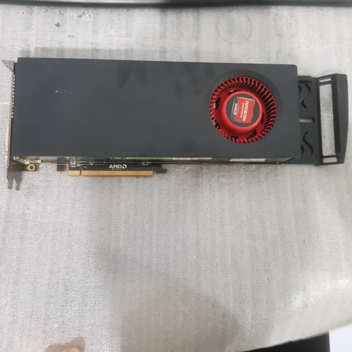 AMD Radeon HD6950 HD 6950 2GB GDDR5 256Bit