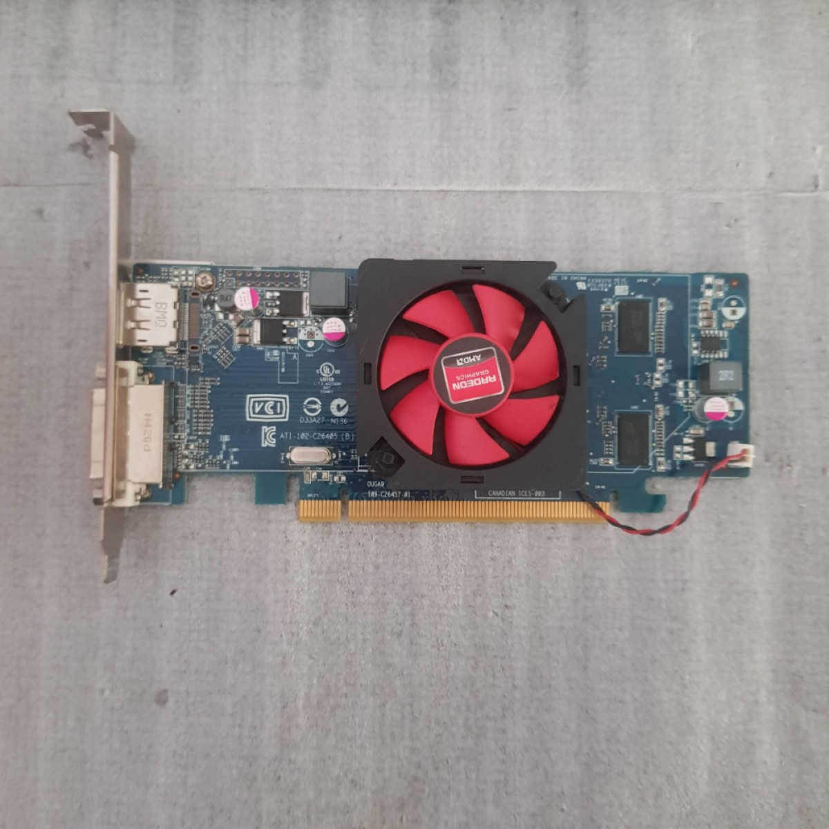 Dell Radeon HD 7470 HD7470 1GB GDDR3 64 Bit