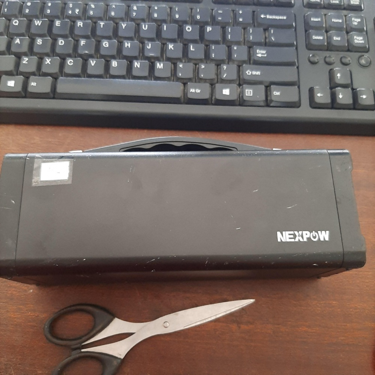 Nexpow Yp-150W 48000mAh 150W Portable UPS Generator Power Station Batt