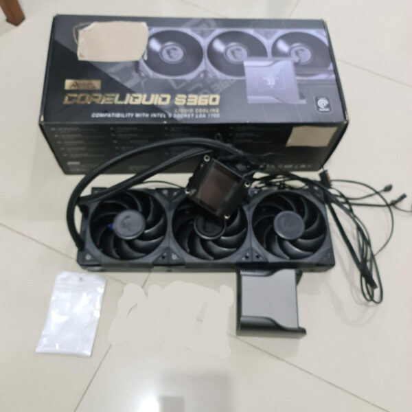 MSI CoreLiquid S360 AIO CPU Cooler Liquid Customizeable LCD Display