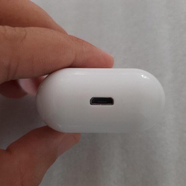 TWS Earphone Headset Earbuds Bluetooth Tanpa Brand Putih Transparan - Gambar 4