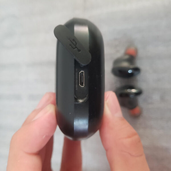 JBL Tune 120 TWS Earphone Headset Earbuds Bluetooth Stereo Original - Gambar 3