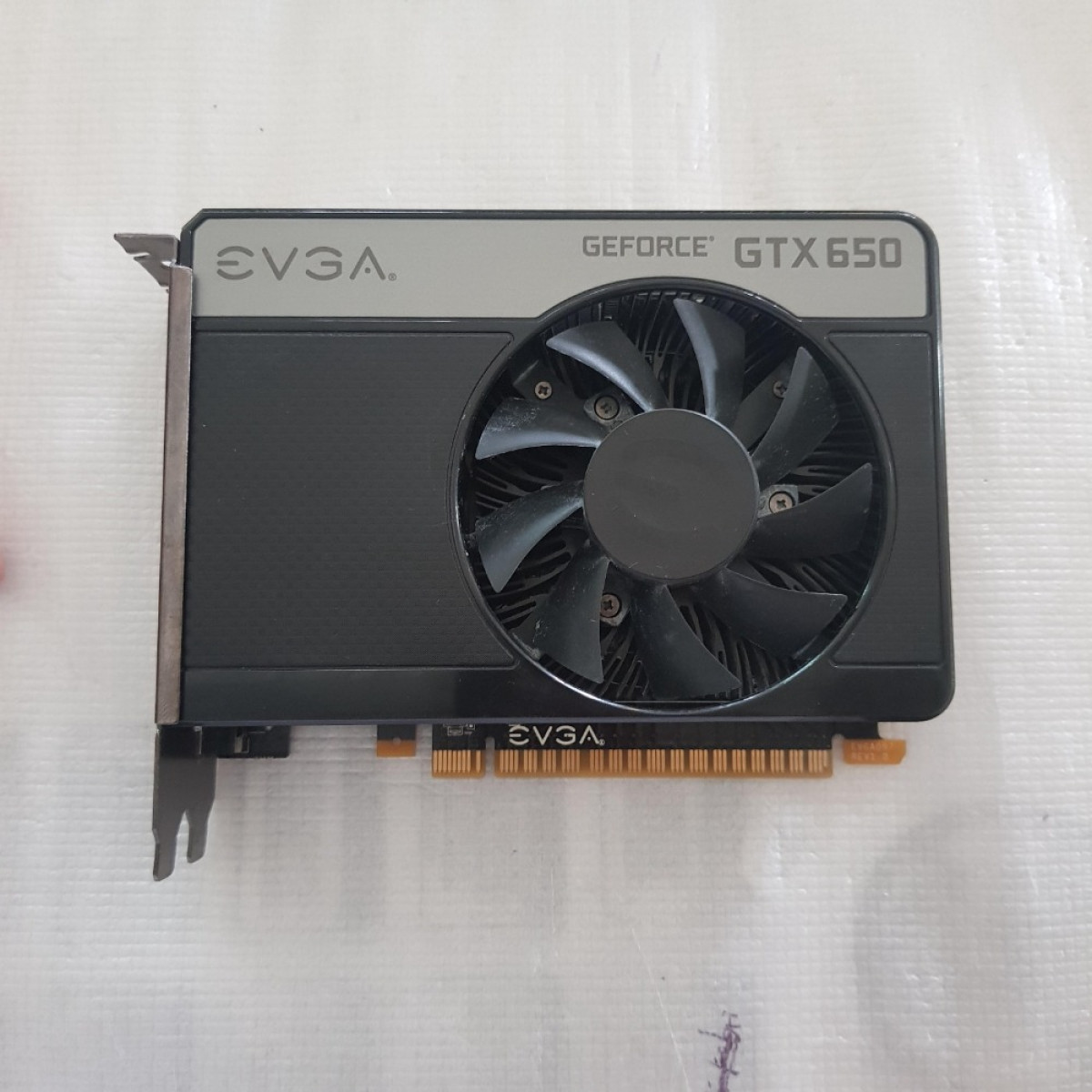 EVGA GeForce GTX 650 GTX650 2GB GDDR5 128Bit