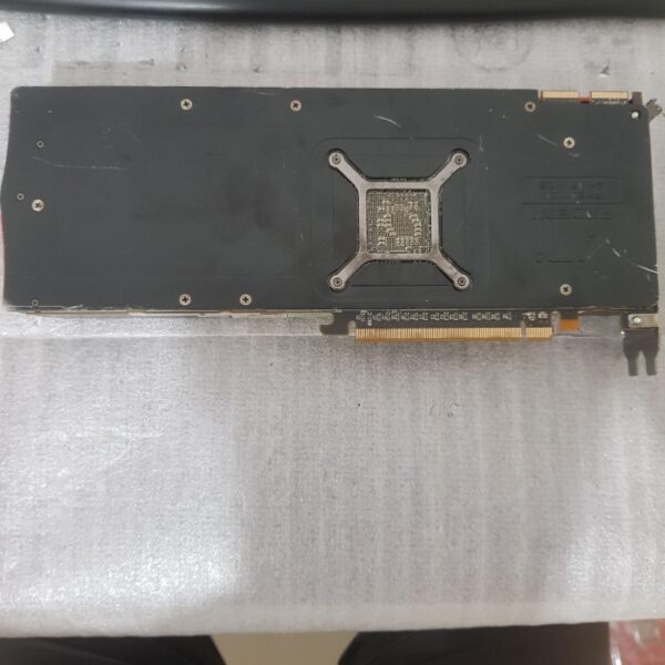 SAPPHIRE Radeon HD 5870 HD5870 2GB GDDR5 256 Bit - Gambar 2