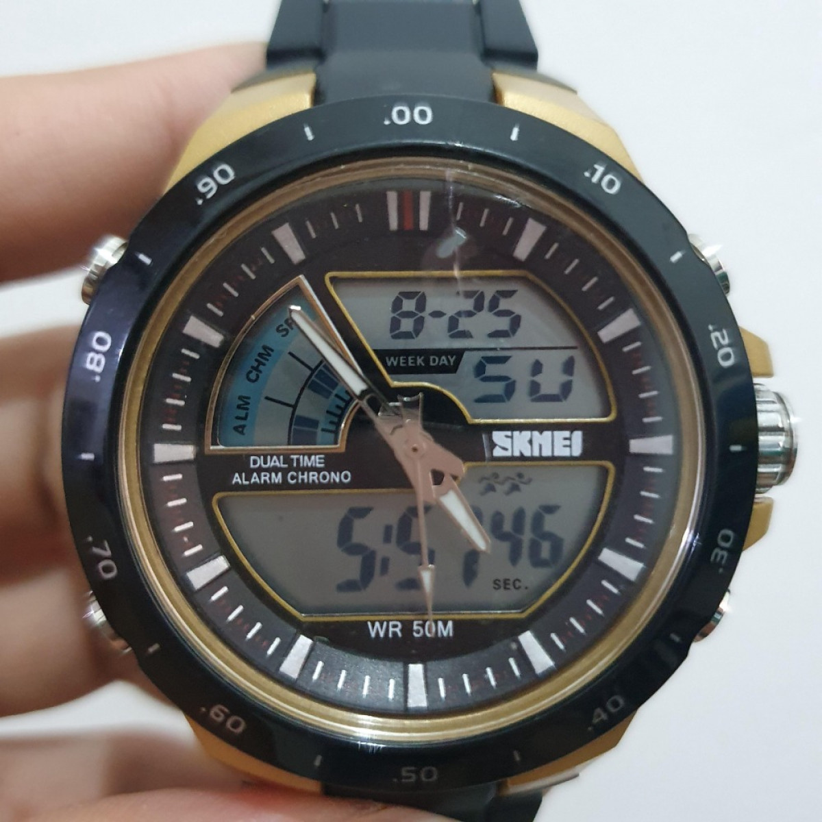 SKMEI 1016 Jam Tangan Quarts Digital Anti Air Fashion Pria