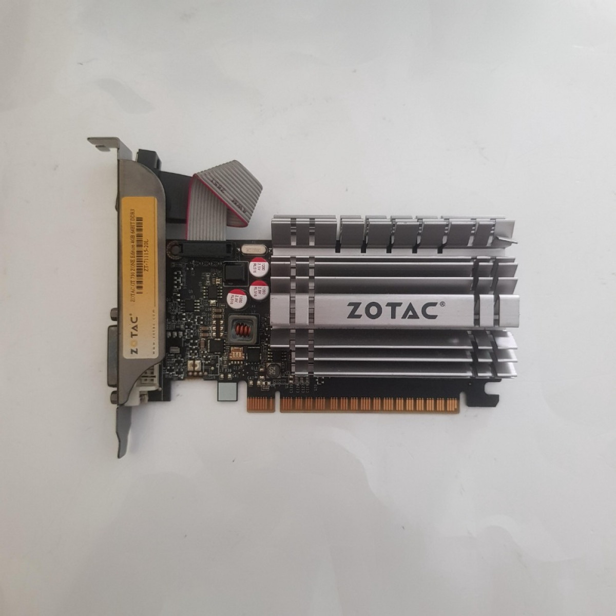ZOTAC GeForce GT 730 GT730 4GB GDDR3 64 Bit