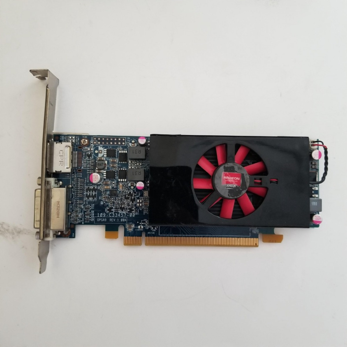 DELL Radeon HD 7570 HD7570 1GB GDDR5 128 Bit