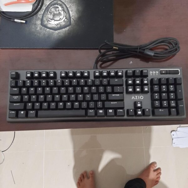 AZIO MGK 1 RGB Backlit Mechanical Gaming Keyboard USB - Gambar 2