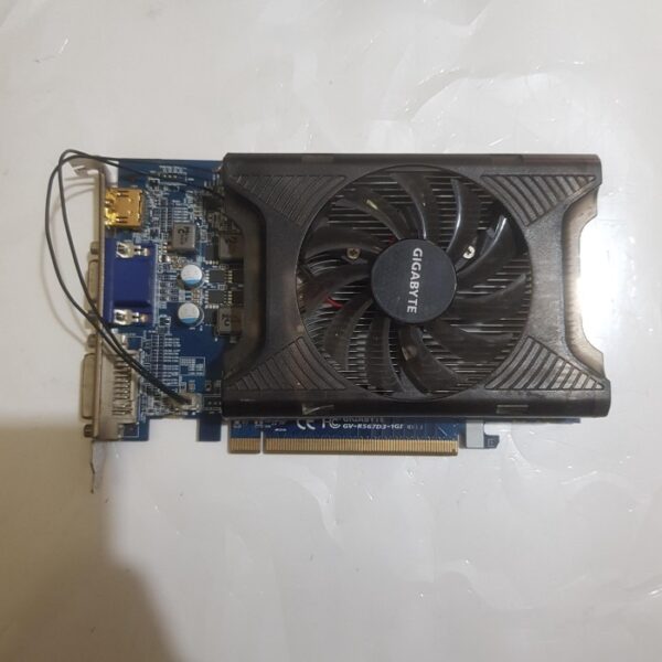 GIGABYTE Radeon HD 5670 HD5670 1GB GDDR3 128 Bit