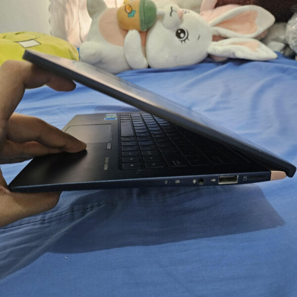 Laptop ASUS Zenbook 13 UX333F i7 8565U 16GB 512GB SSD Windows 11 - Gambar 7