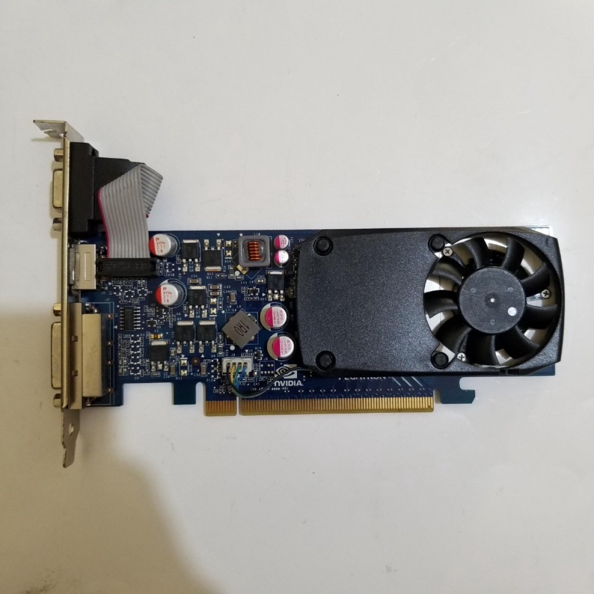 NVIDIA GeForce GT 220 GT220 1 GB GDDR3 128 Bit