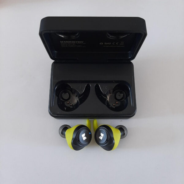 Monster Champion MH11903 Hi-Fi Punchy Bass In Ear TWS Earbud Bluetooth - Gambar 2
