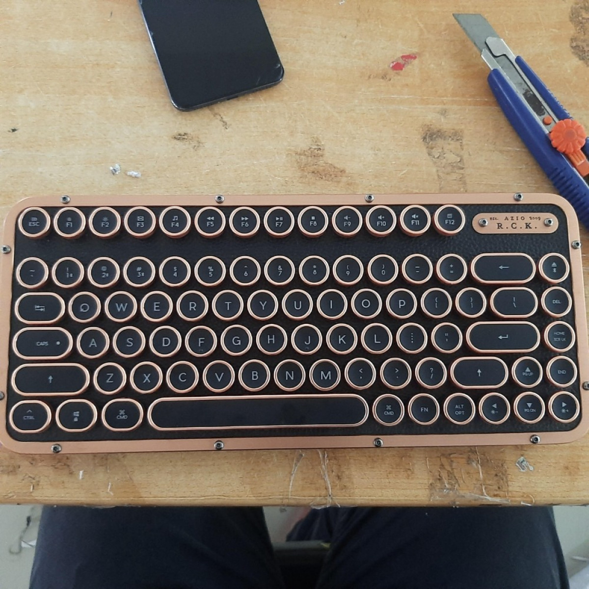 Azio Retro Compact Mechanical Keyboard MK-RCK-L-03-US Artisan Leather