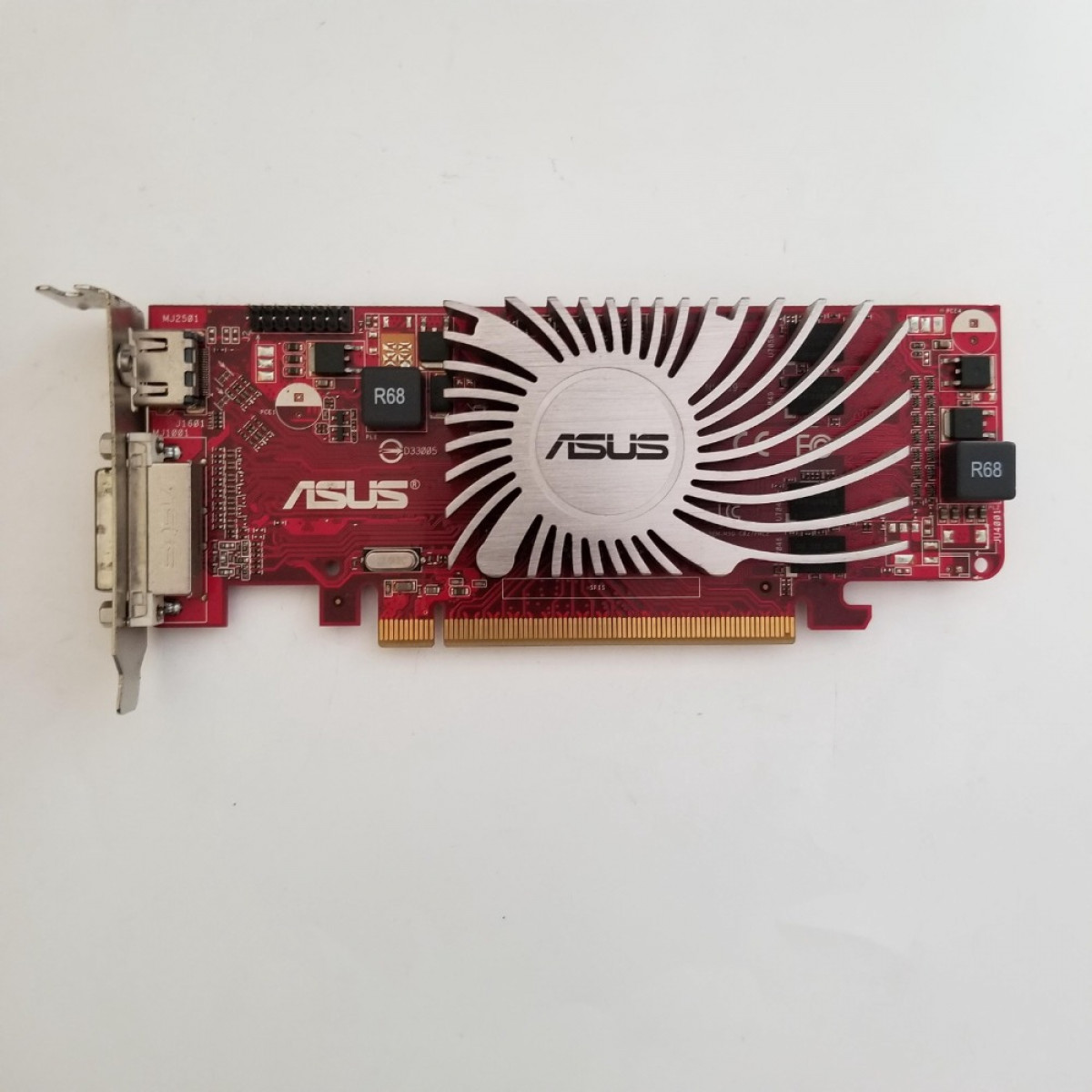 ASUS Radeon HD 5450 HD5450 1GB GDDR3 64 Bit T1