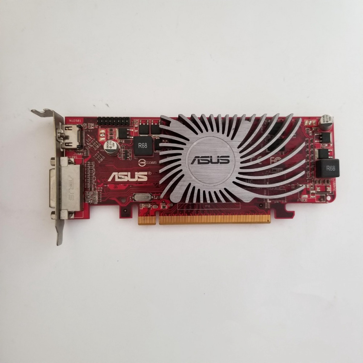 ASUS Radeon HD 5450 HD5450 512MB GDDR3 64 Bit T1