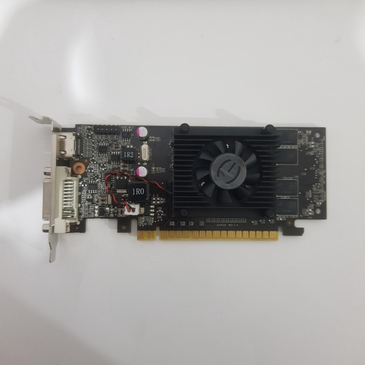 EVGA GeForce 8400GS 8400GS 1GB GDDR3 64 Bit T1