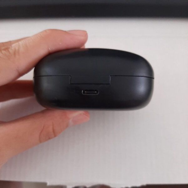 Motast Power Q20 Pro Digital LED Battery Display Over Ear Earbuds - Gambar 4