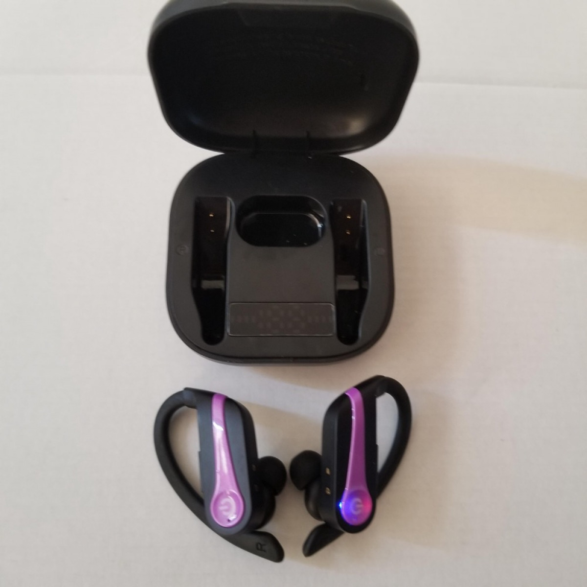 Motast Power Q20 Pro Digital LED Battery Display Over Ear Earbuds