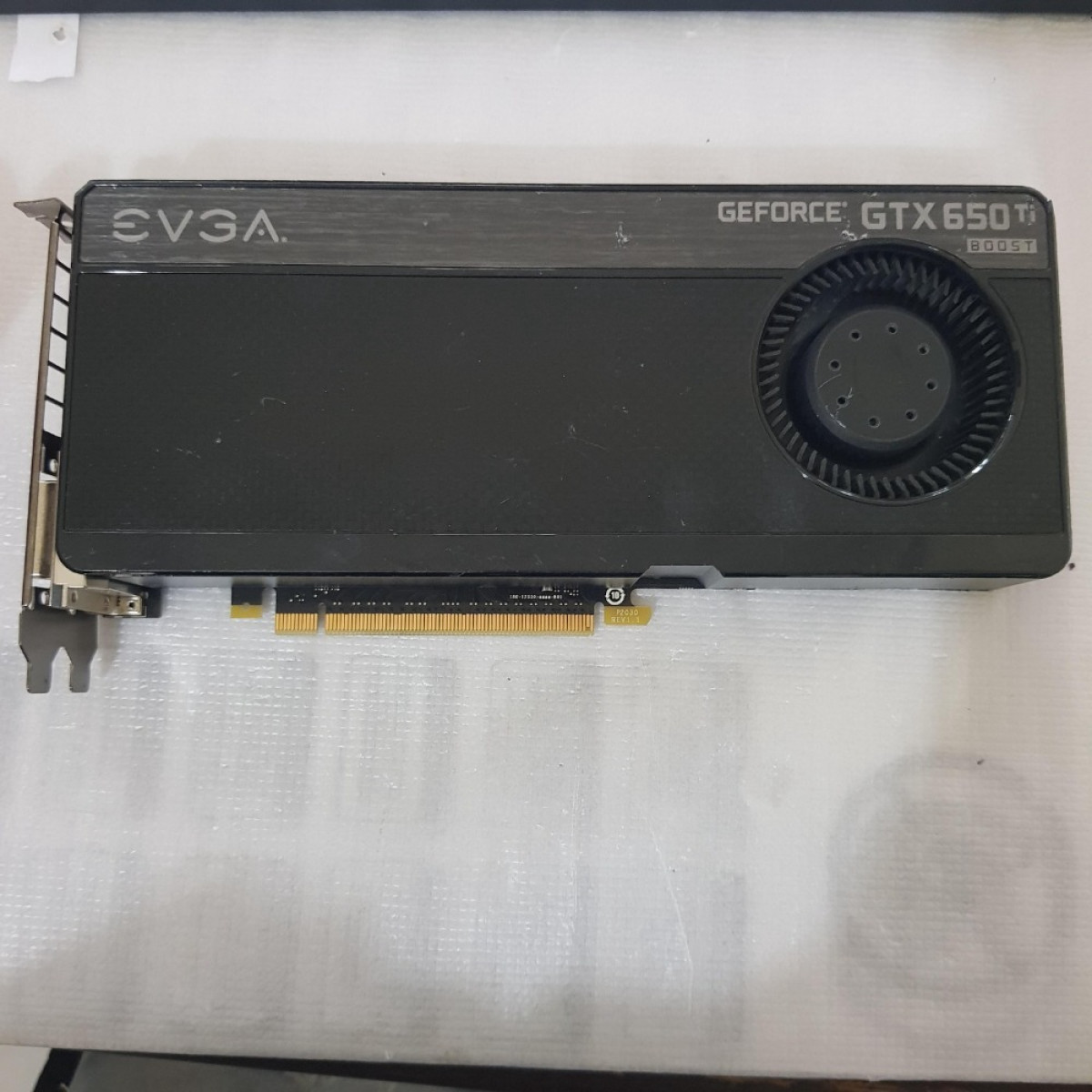 EVGA GeForce GTX 650 TI GTX 650Ti 2GB GDDR5 192 Bit