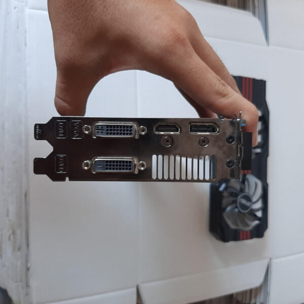 ASUS Radeon HD 7850 HD7850 2GB GDDR5 256 Bit - Gambar 4